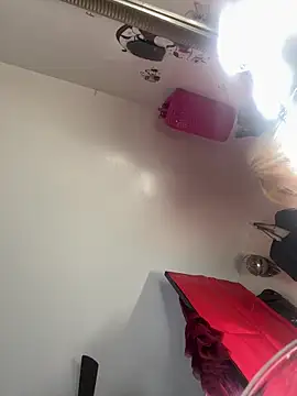 Motherbigbus online show from March 10, 2026, 1:21 am