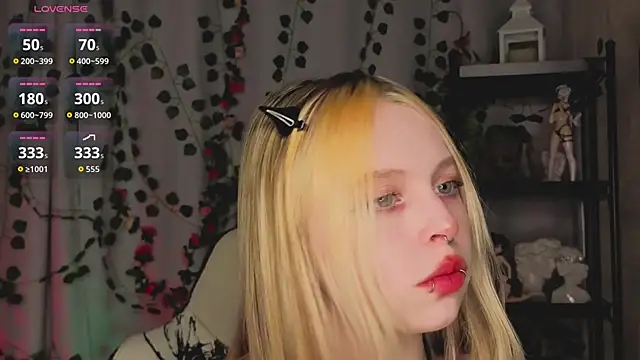 ElvenQueen online show from February 22, 2026, 3:10 pm