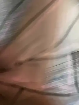 Snapshot of Loirodapicarosa chatting on February 26, 2026, 5:06 am Loirodapicarosa online show from February 26, 2026, 5:06 am