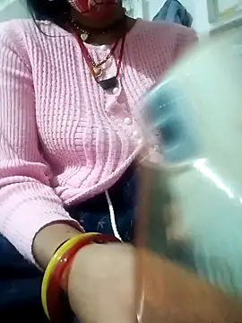 Anushasharma89 online show from December 14, 2025, 12:27 am