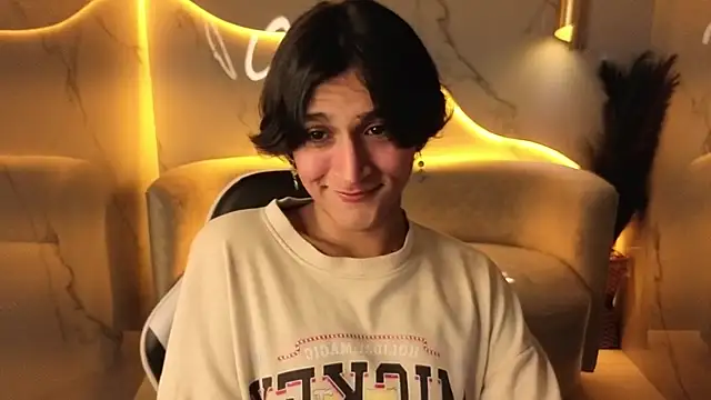 zoe tp online show from November 27, 2025, 7:49 pm