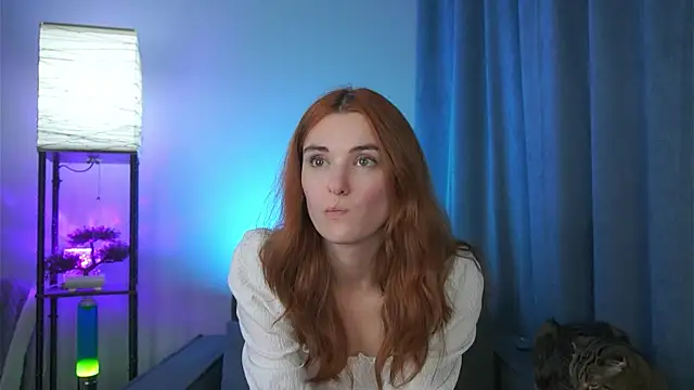 Snapshot of foxy_cute4you chatting on May 5, 2026, 6:27 pm foxy cute4you online show from May 5, 2026, 6:27 pm