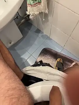 Snapshot of marc8876 chatting on November 19, 2025, 5:51 am marc8876 online show from November 19, 2025, 5:51 am