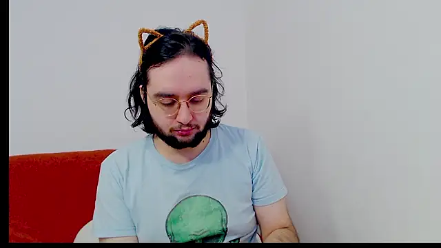 eren jaeger2000 online show from March 15, 2026, 5:13 am