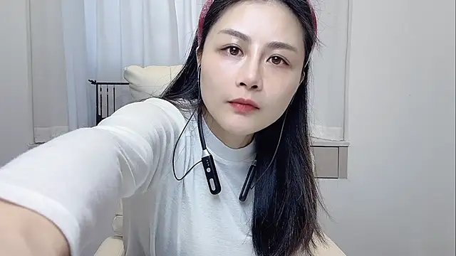 forzen-baby online show from November 26, 2025, 6:47 am