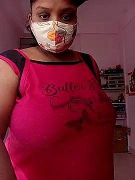 CUTE-LOVE-SWEETS online show from February 20, 2026, 4:09 am