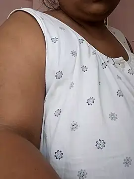 CUTE-LOVE-SWEETS online show from July 16, 2026, 3:56 am