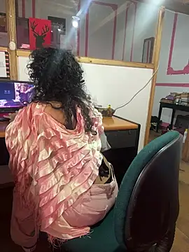 justcallmemargo online show from May 2, 2026, 1:43 am