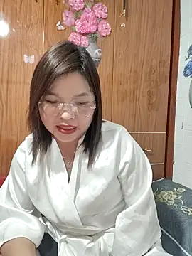 Snapshot of Cover-baa chatting on March 3, 2026, 12:00 pm Cover-baa online show from March 3, 2026, 12:00 pm