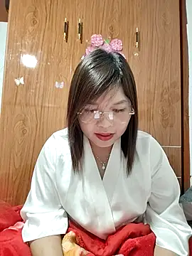 Snapshot of Cover-baa chatting on March 4, 2026, 12:22 pm Cover-baa online show from March 4, 2026, 12:22 pm