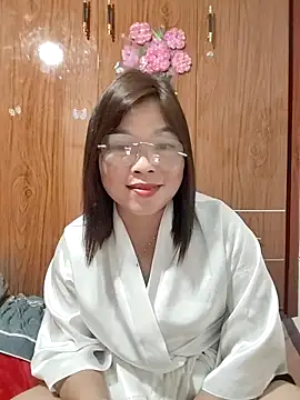 Snapshot of Cover-baa chatting on March 24, 2026, 7:30 pm Cover-baa online show from March 24, 2026, 7:30 pm