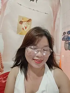 Snapshot of Cover-baa chatting on July 15, 2026, 2:39 am Cover-baa online show from July 15, 2026, 2:39 am