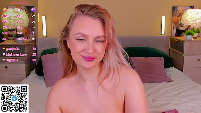 KiraRuiz online show from February 3, 2026, 6:40 am