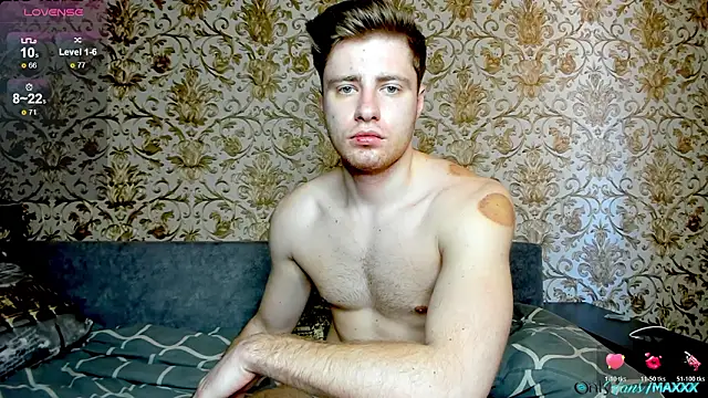 Maxhornyblondieman online show from March 15, 2026, 9:48 am