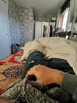 Snapshot of Tommymatutrefuck chatting on November 17, 2025, 2:56 pm Tommymatutrefuck online show from November 17, 2025, 2:56 pm