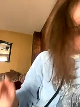 Snapshot of Rosegold69 chatting on November 18, 2025, 12:20 pm Rosegold69 online show from November 18, 2025, 12:20 pm