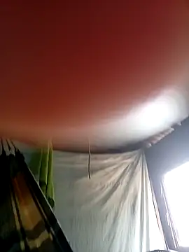 Snapshot of moreninhazinha chatting on December 20, 2025, 4:03 pm moreninhazinha online show from December 20, 2025, 4:03 pm