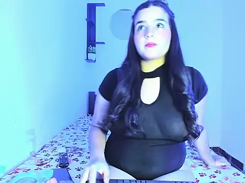 Babyhoney18 online show from December 16, 2025, 6:24 pm