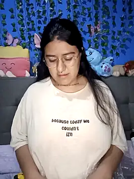 Mailly Gabby online show from December 4, 2025, 1:04 am