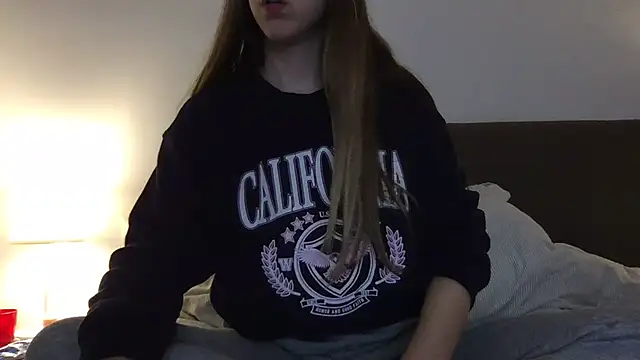 Martimartinaxx online show from March 25, 2026, 8:59 pm