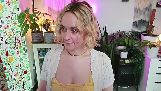 xzoeyryanx online show from March 31, 2026, 5:46 pm