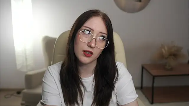 Snapshot of AyannaHerriott chatting on November 18, 2025, 12:53 pm AyannaHerriott online show from November 18, 2025, 12:53 pm