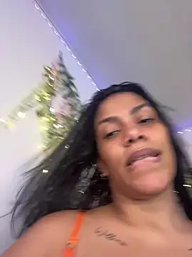 Snapshot of ArielleMillerr- chatting on July 11, 2026, 5:37 pm ArielleMillerr- online show from July 11, 2026, 5:37 pm