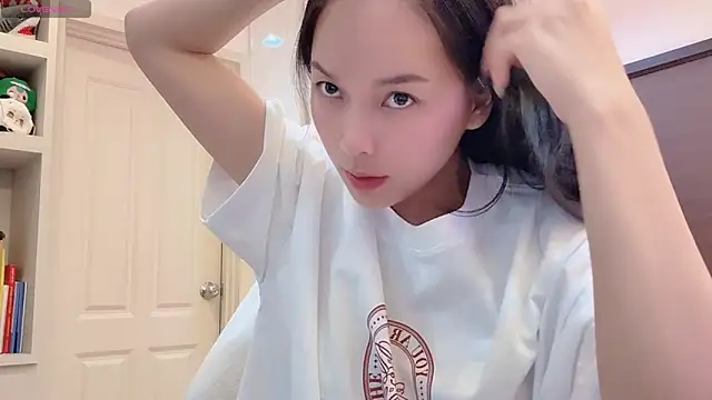 Achix58 online show from May 5, 2026, 3:53 pm