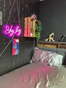 Shy-Ivy online show from May 21, 2026, 8:49 pm