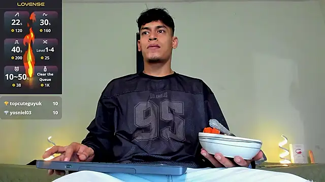 blorelopez online show from April 11, 2026, 5:28 pm