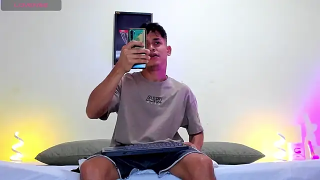 blorelopez online show from April 23, 2026, 3:47 pm