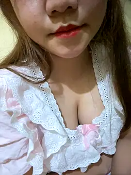 Snapshot of Sunset-yll chatting on December 15, 2025, 2:10 pm Sunset-yll online show from December 15, 2025, 2:10 pm