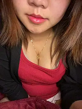 Snapshot of Sunset-yll chatting on January 11, 2026, 6:24 pm Sunset-yll online show from January 11, 2026, 6:24 pm