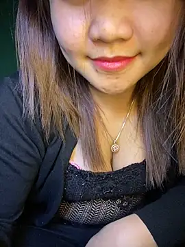 Snapshot of Sunset-yll chatting on February 21, 2026, 9:54 am Sunset-yll online show from February 21, 2026, 9:54 am