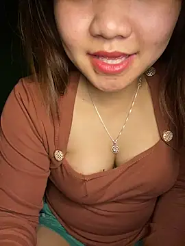 Snapshot of Sunset-yll chatting on February 23, 2026, 11:07 am Sunset-yll online show from February 23, 2026, 11:07 am