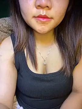 Snapshot of Sunset-yll chatting on February 26, 2026, 10:20 pm Sunset-yll online show from February 26, 2026, 10:20 pm