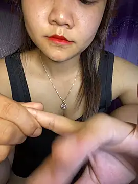 Sunset-yll online show from April 12, 2026, 8:47 pm