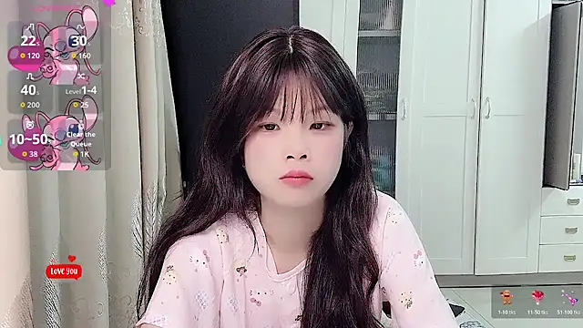 Snapshot of bunny-- chatting on June 14, 2026, 2:08 pm bunny-- online show from June 14, 2026, 2:08 pm