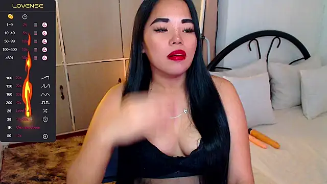 Snapshot of SquirtyLillyx chatting on November 20, 2025, 2:34 am SquirtyLillyx online show from November 20, 2025, 2:34 am