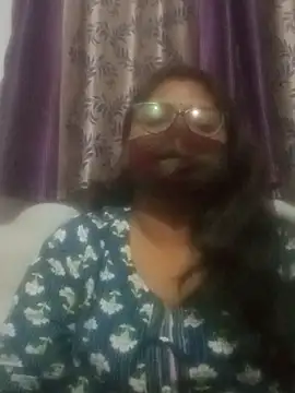 Snapshot of Simran62 chatting on February 5, 2026, 6:12 pm Simran62 online show from February 5, 2026, 6:12 pm