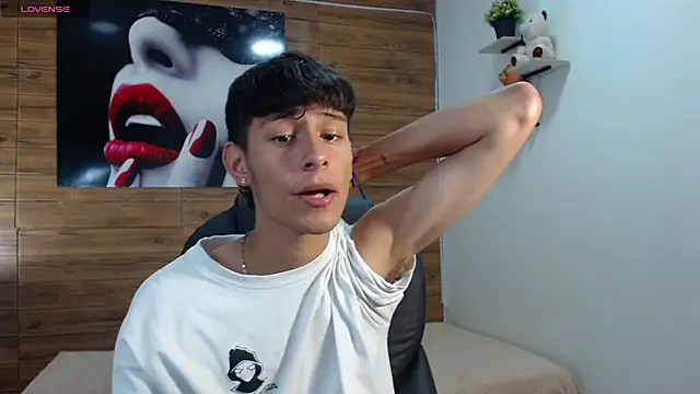 DraxBlade09 online show from November 19, 2025, 3:12 pm