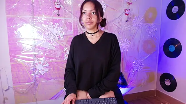 goddess julieta online show from December 21, 2025, 8:27 pm