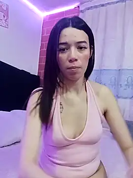 Snapshot of AngelsJuls chatting on November 18, 2025, 10:47 pm AngelsJuls online show from November 18, 2025, 10:47 pm