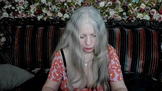 mariabelladonna online show from April 2, 2026, 10:57 am