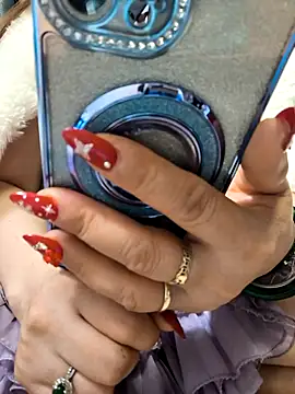 dis princess online show from December 18, 2025, 4:40 am