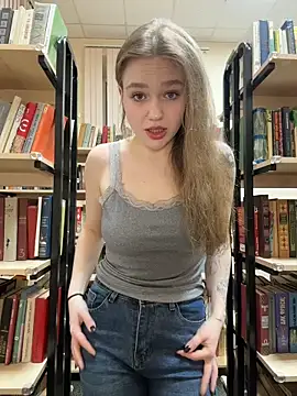 RussianWoman online show from March 17, 2026, 3:33 am