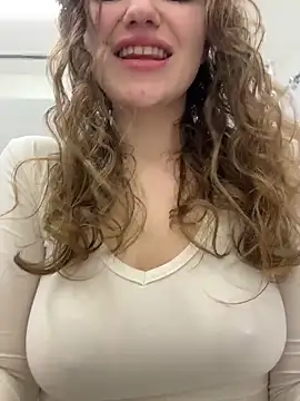 RussianWoman online show from May 12, 2026, 12:30 am