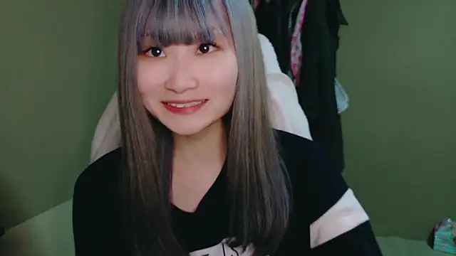 Snapshot of miyu0003 chatting on January 13, 2026, 1:27 pm miyu0003 online show from January 13, 2026, 1:27 pm