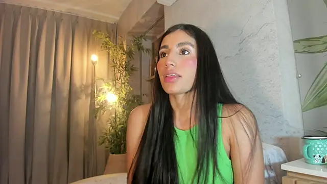 IsabelaStefano online show from July 18, 2026, 3:44 am