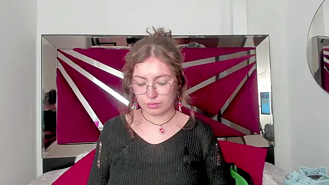 MarieTaylor  online show from April 10, 2026, 12:05 am